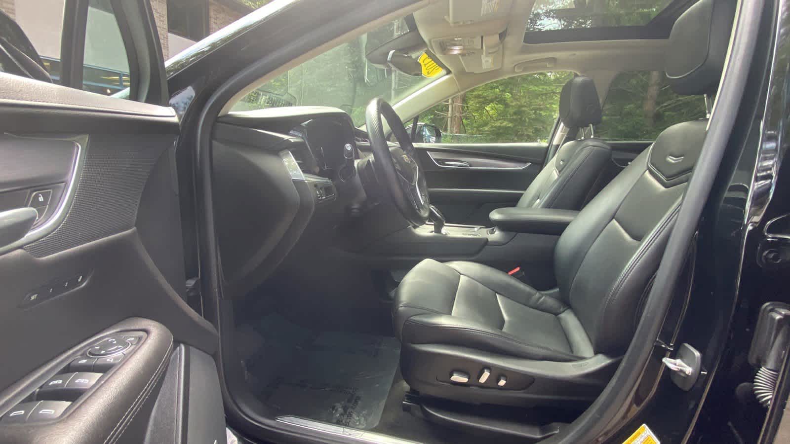 2019 Cadillac XT5 Luxury AWD 32