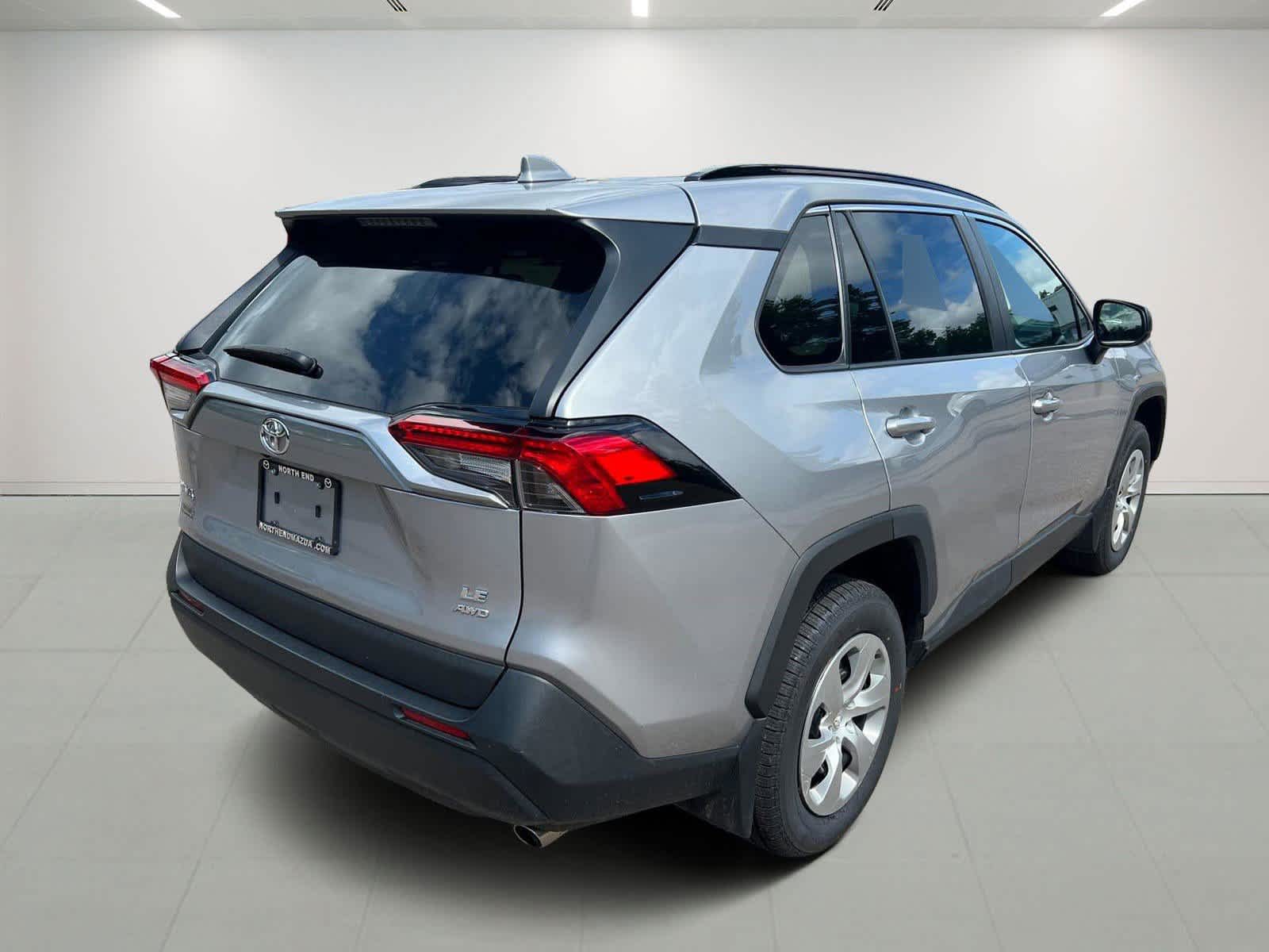 2021 Toyota RAV4 LE 3