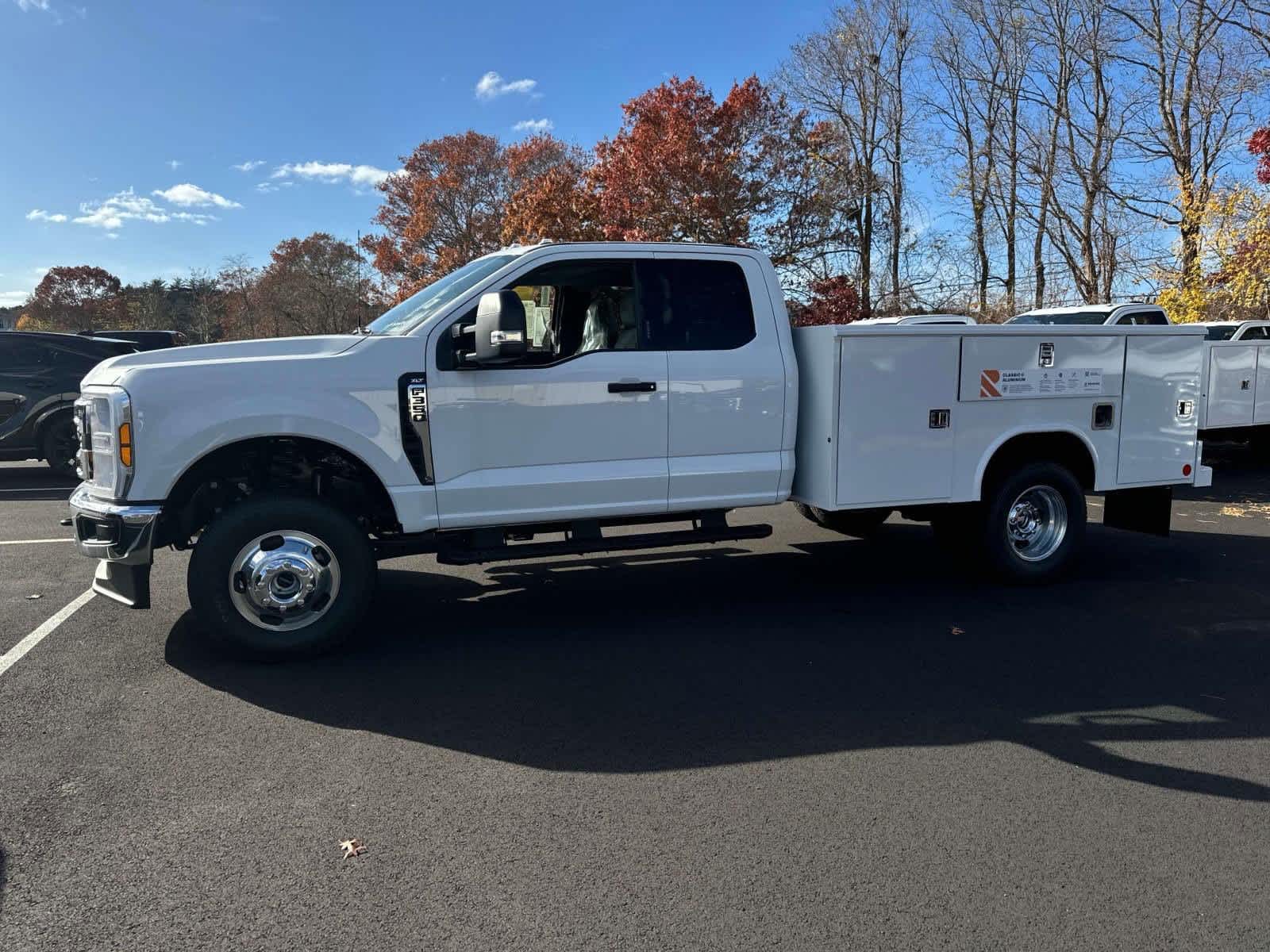 2024 Ford Super Duty F-350 DRW SUPER DUTY 4WD SuperCab 168 WB 60 CA 2