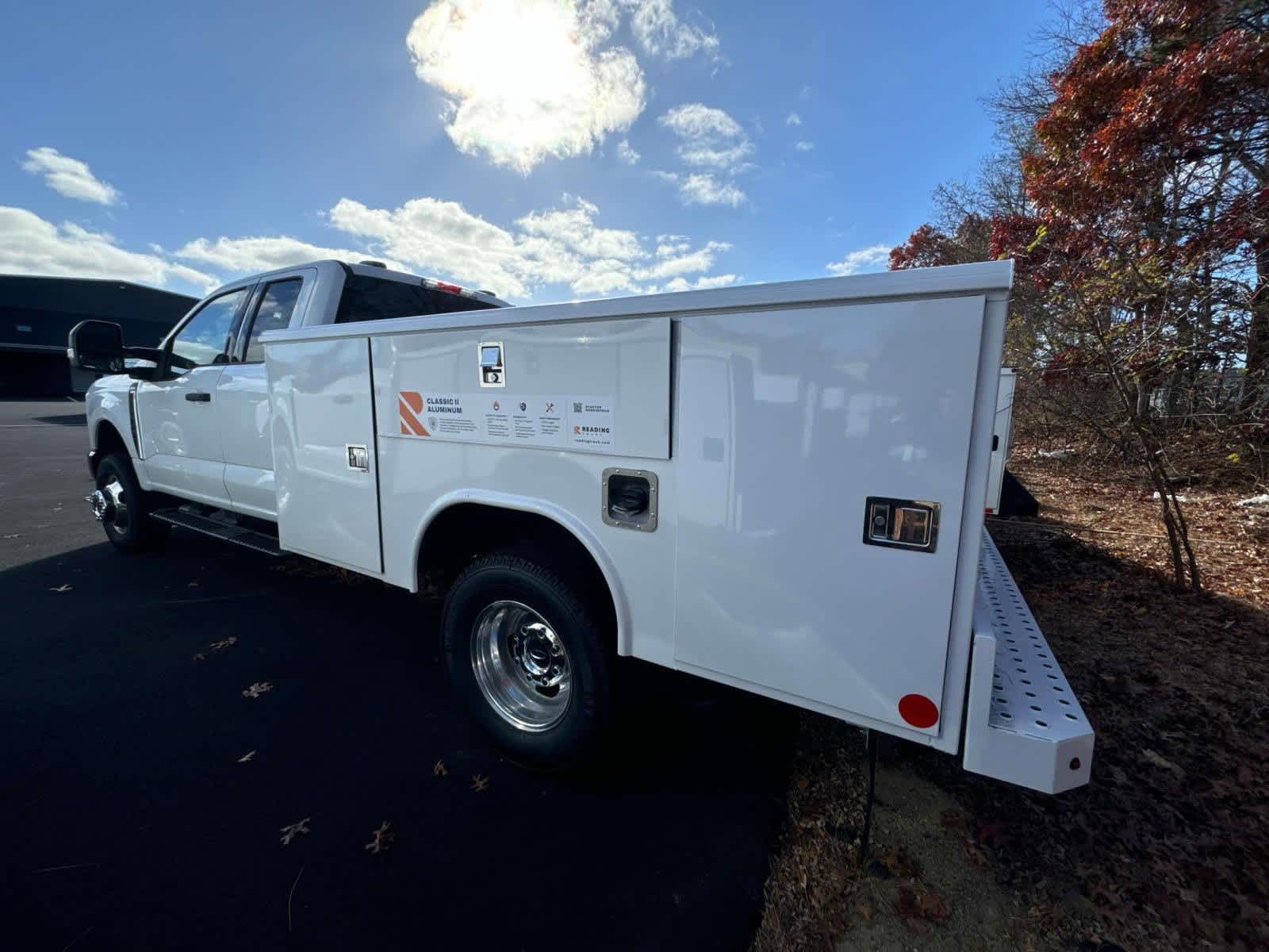 2024 Ford Super Duty F-350 DRW SUPER DUTY 4WD SuperCab 168 WB 60 CA 2