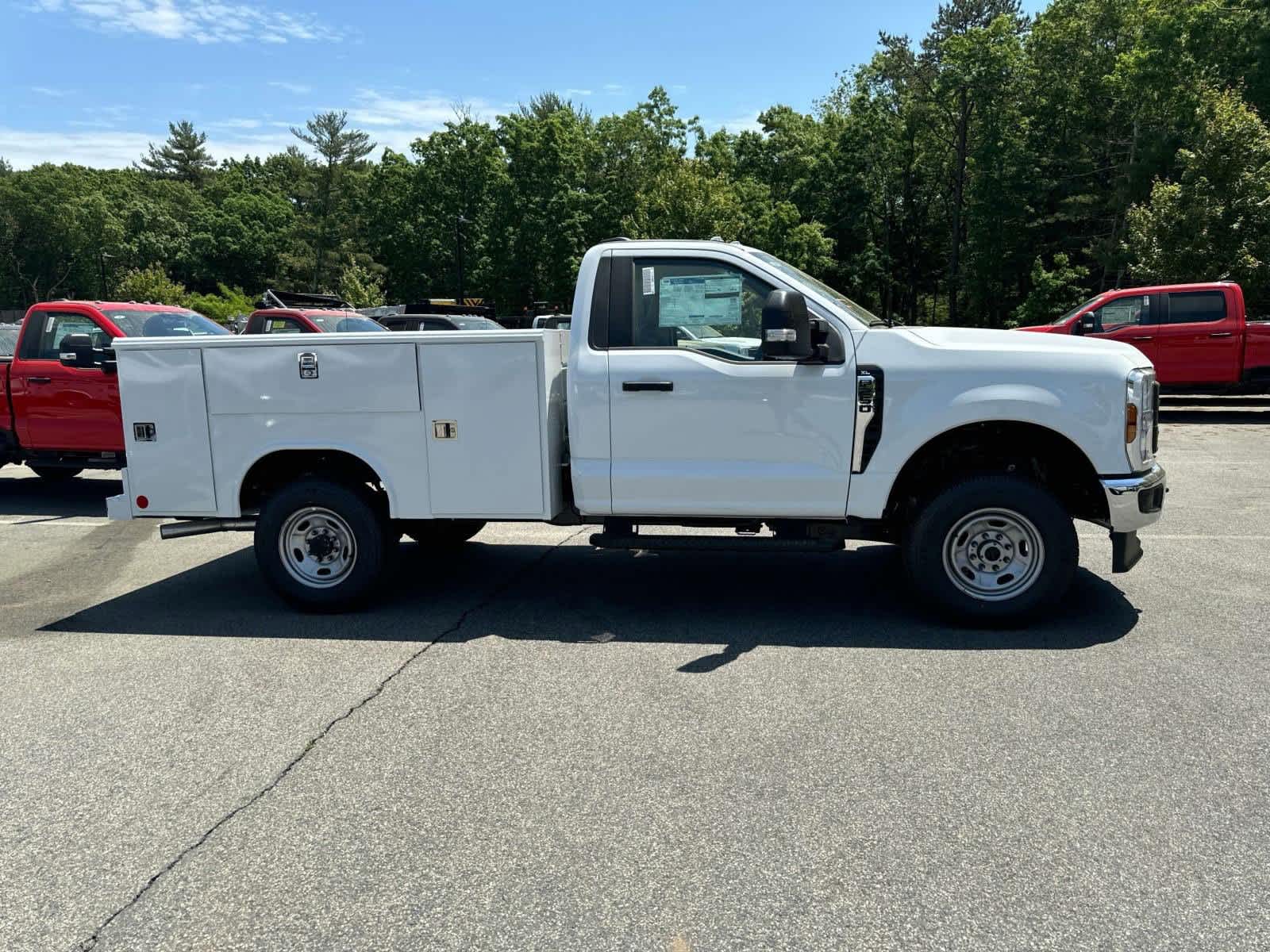 2024 Ford Super Duty F-250 SRW XL 4WD Reg Cab 8 Box 5