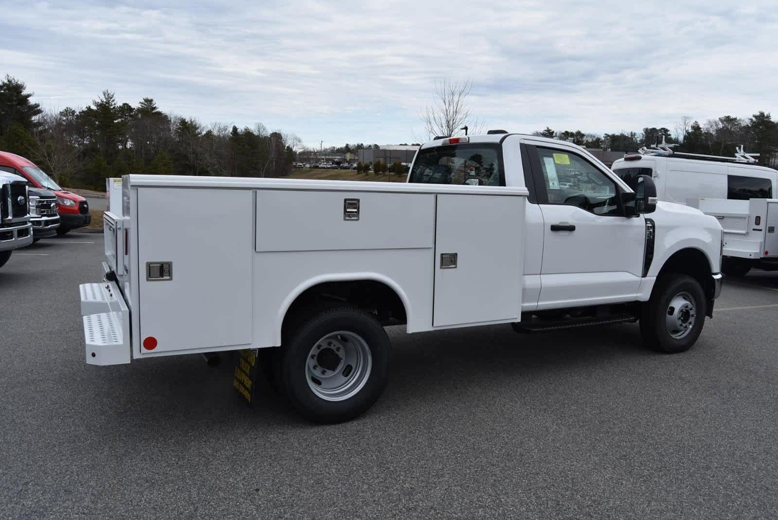 2024 Ford Super Duty F-350 DRW SUPER DUTY 4