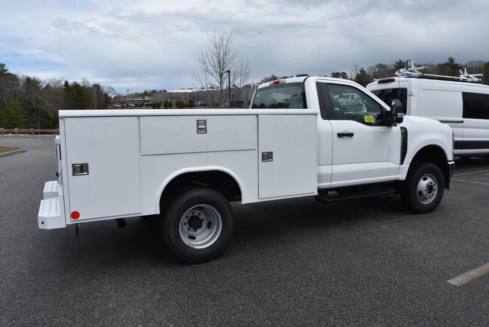 2023 Ford Super Duty F-350 DRW SUPER DUTY 4