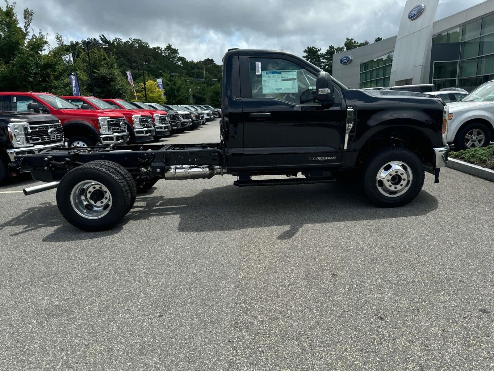 2024 Ford Super Duty F-350 DRW SUPER DUTY 5