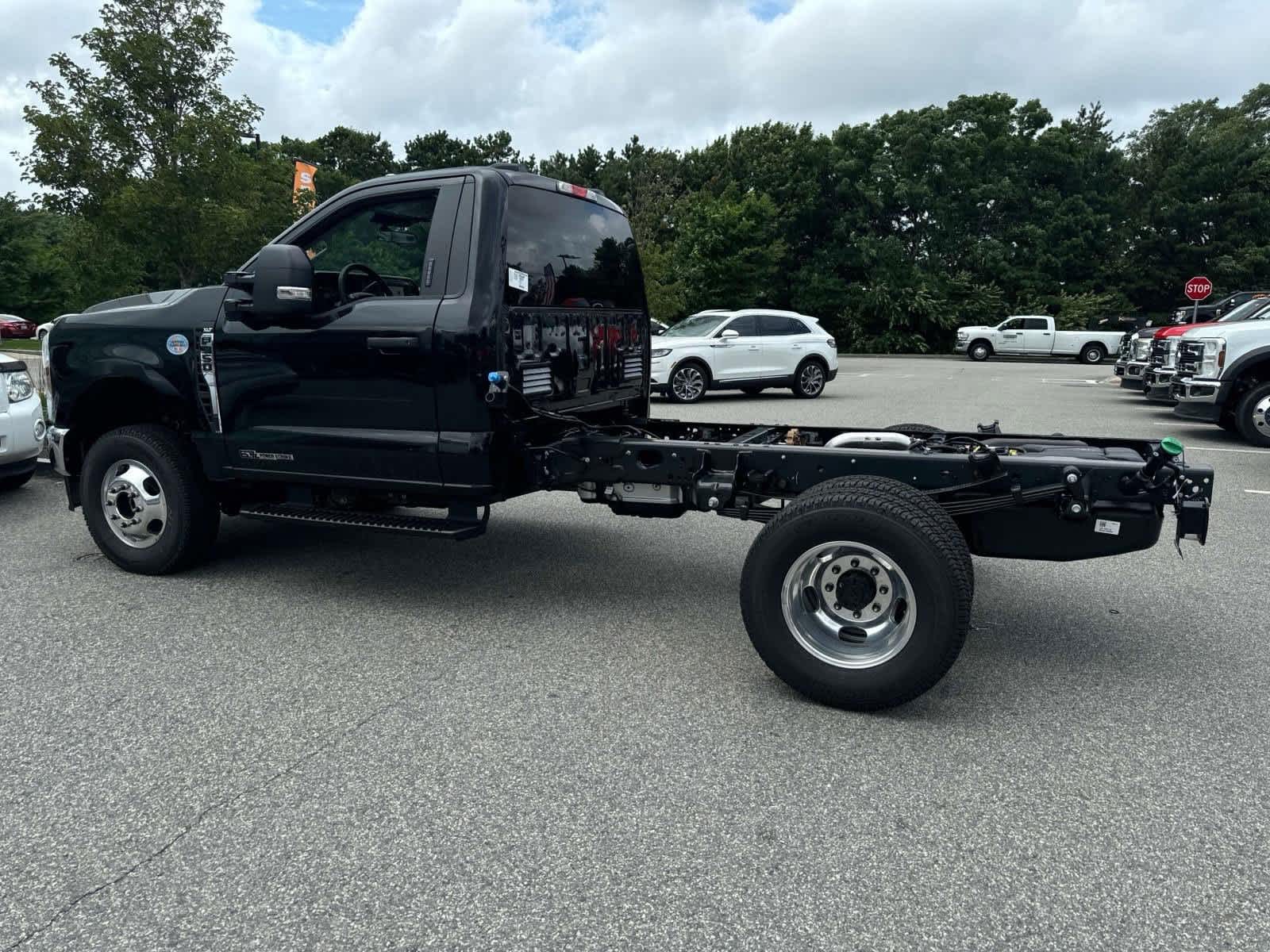 2024 Ford Super Duty F-350 DRW SUPER DUTY 3