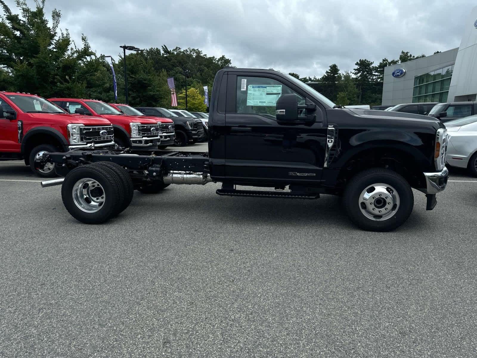 2024 Ford Super Duty F-350 DRW SUPER DUTY 5