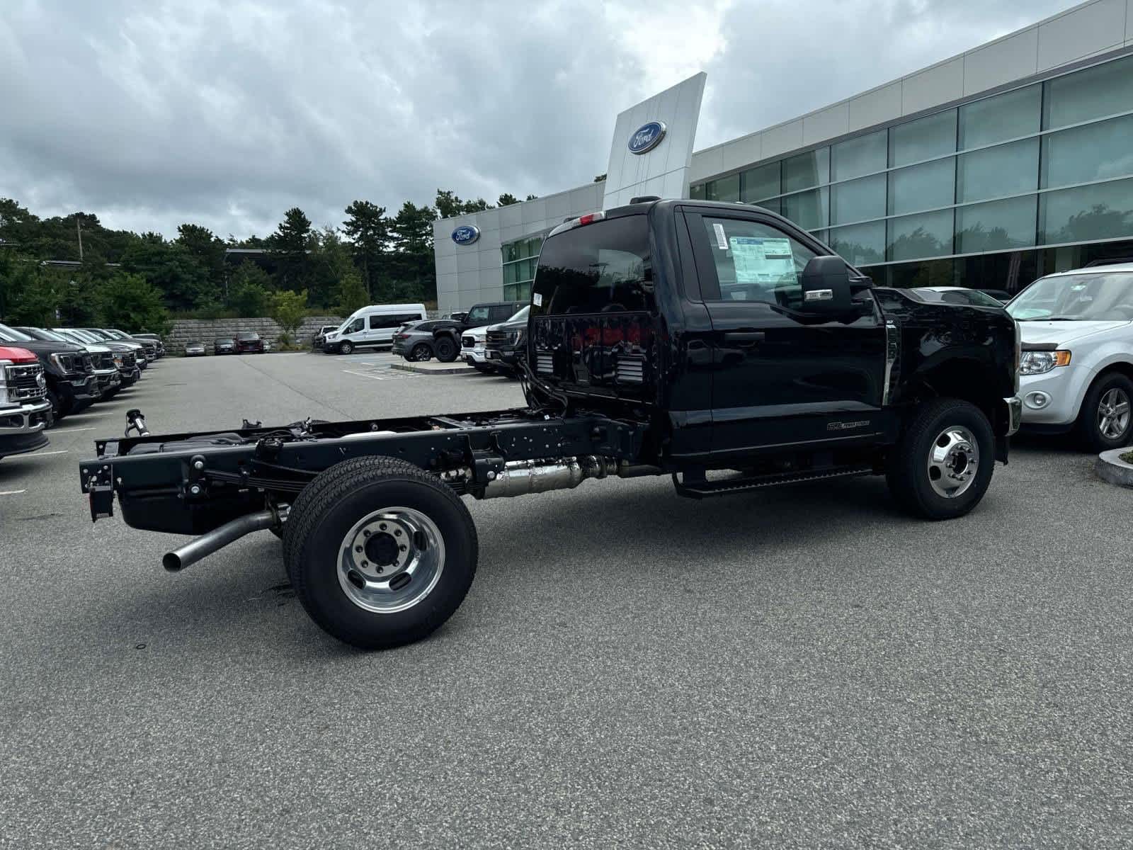 2024 Ford Super Duty F-350 DRW SUPER DUTY 4