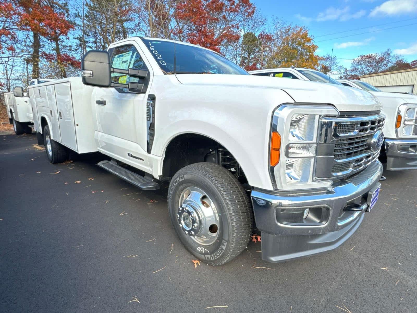 2023 Ford Super Duty F-350 DRW XL 4WD Reg Cab 145 WB 60 CA 4