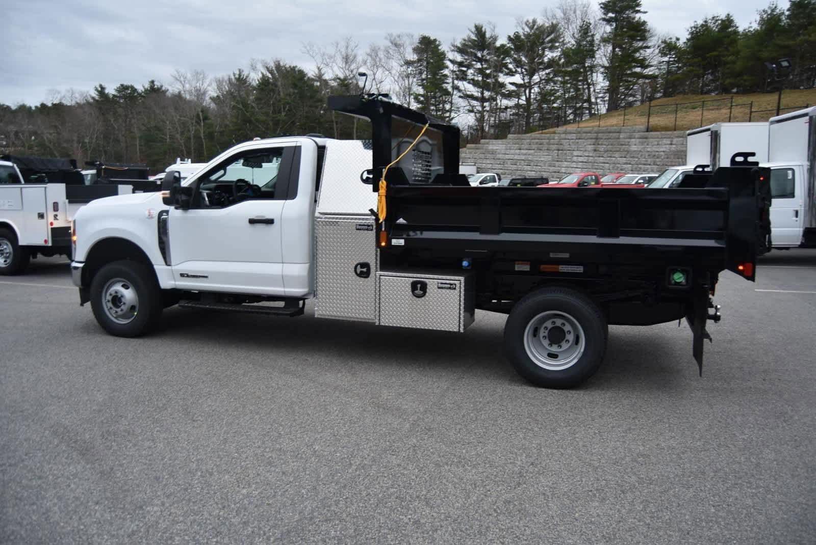 2024 Ford Super Duty F-350 DRW SUPER DUTY 3