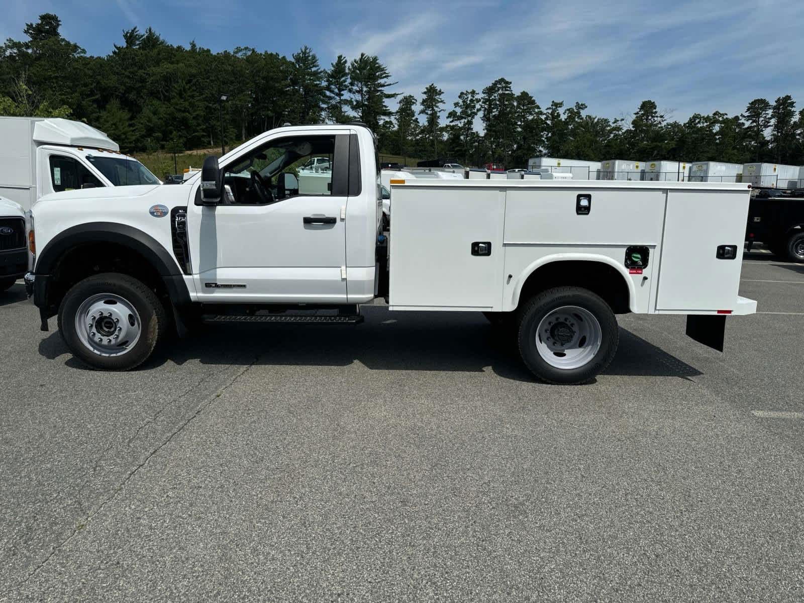 2024 Ford Super Duty F-450 DRW SUPER DUTY 2