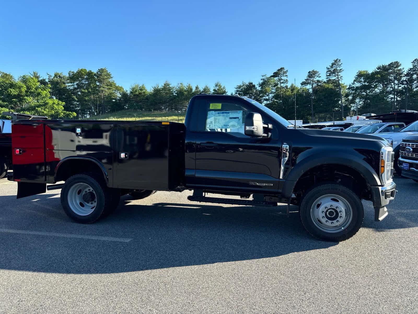 2024 Ford Super Duty F-450 DRW SUPER DUTY 5