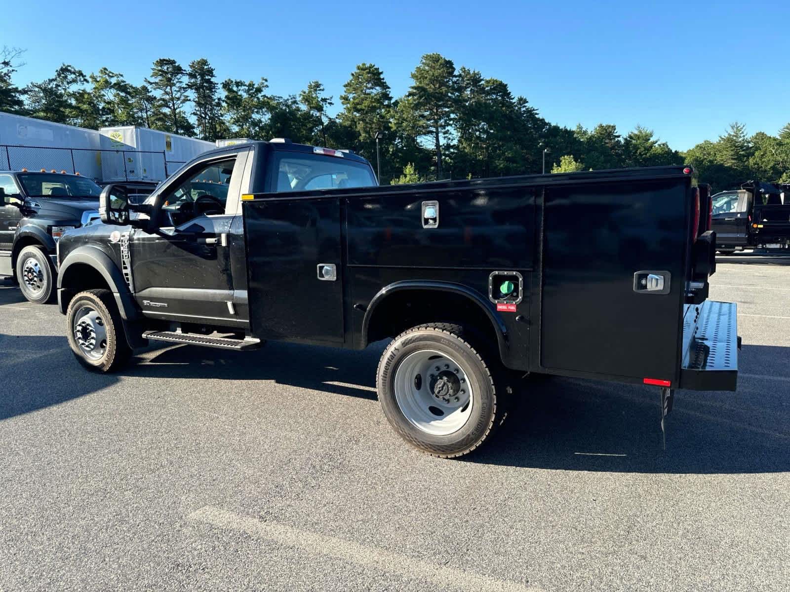 2024 Ford Super Duty F-450 DRW SUPER DUTY 3