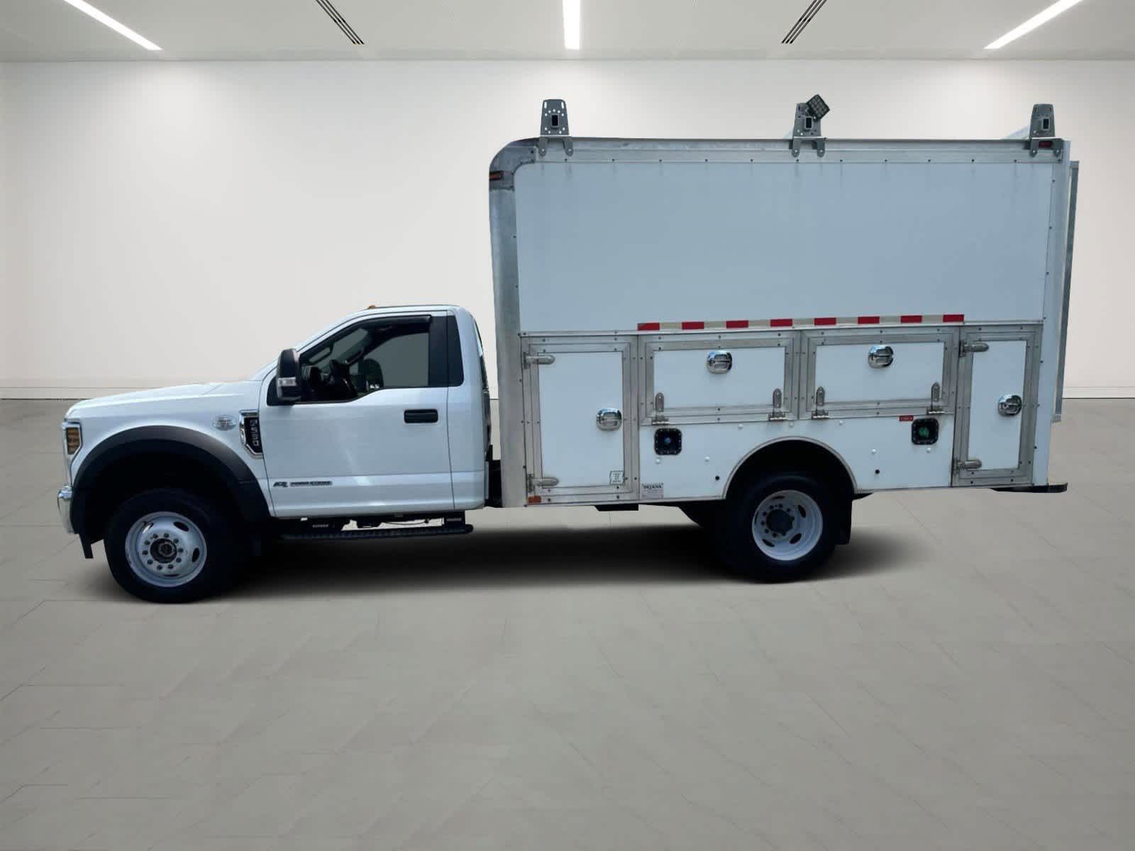 2019 Ford Super Duty F-550 DRW XL 4WD Reg Cab 169 WB 84 CA 2