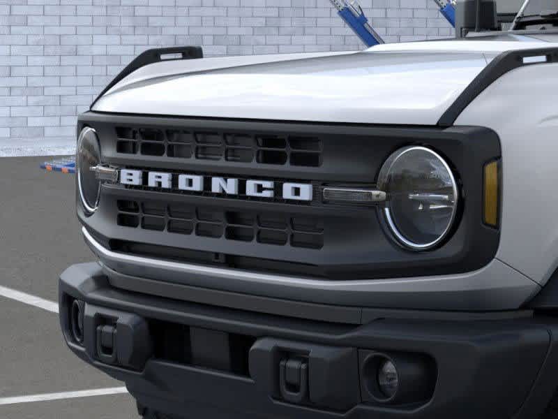 2024 Ford Bronco Black Diamond 17