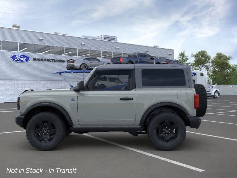 2024 Ford Bronco Black Diamond 3