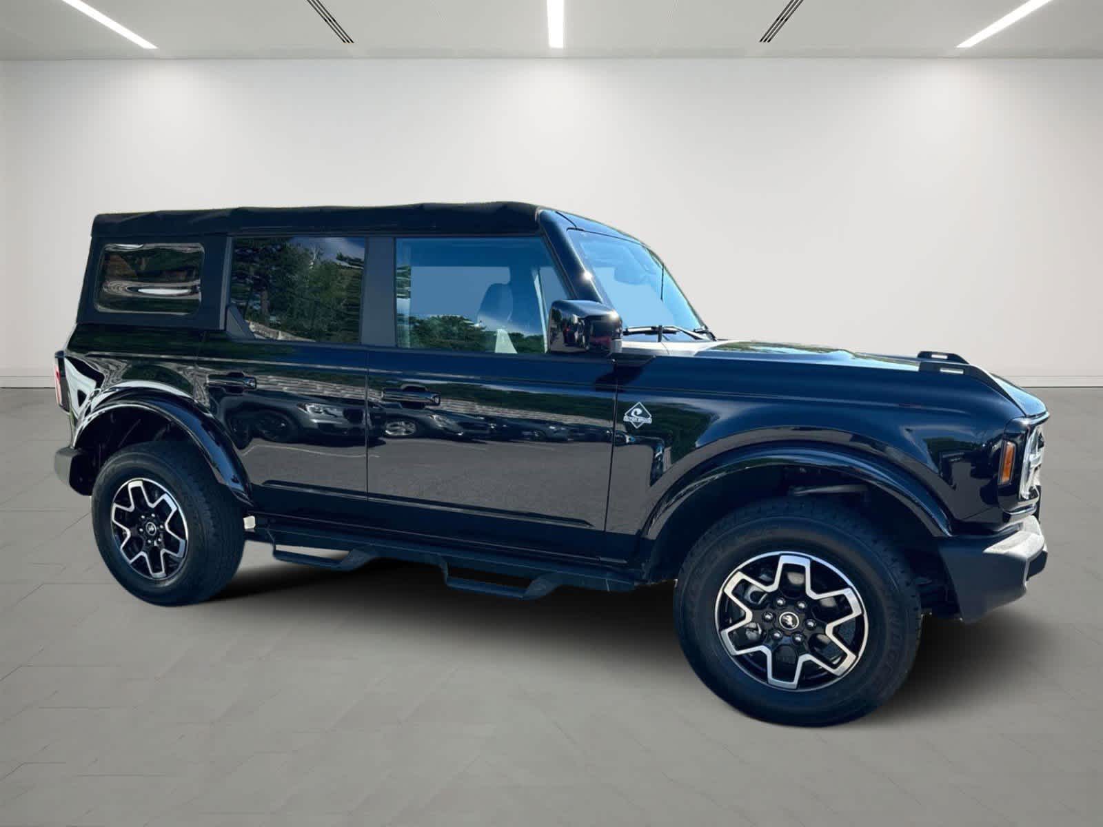 2022 Ford Bronco Outer Banks 6