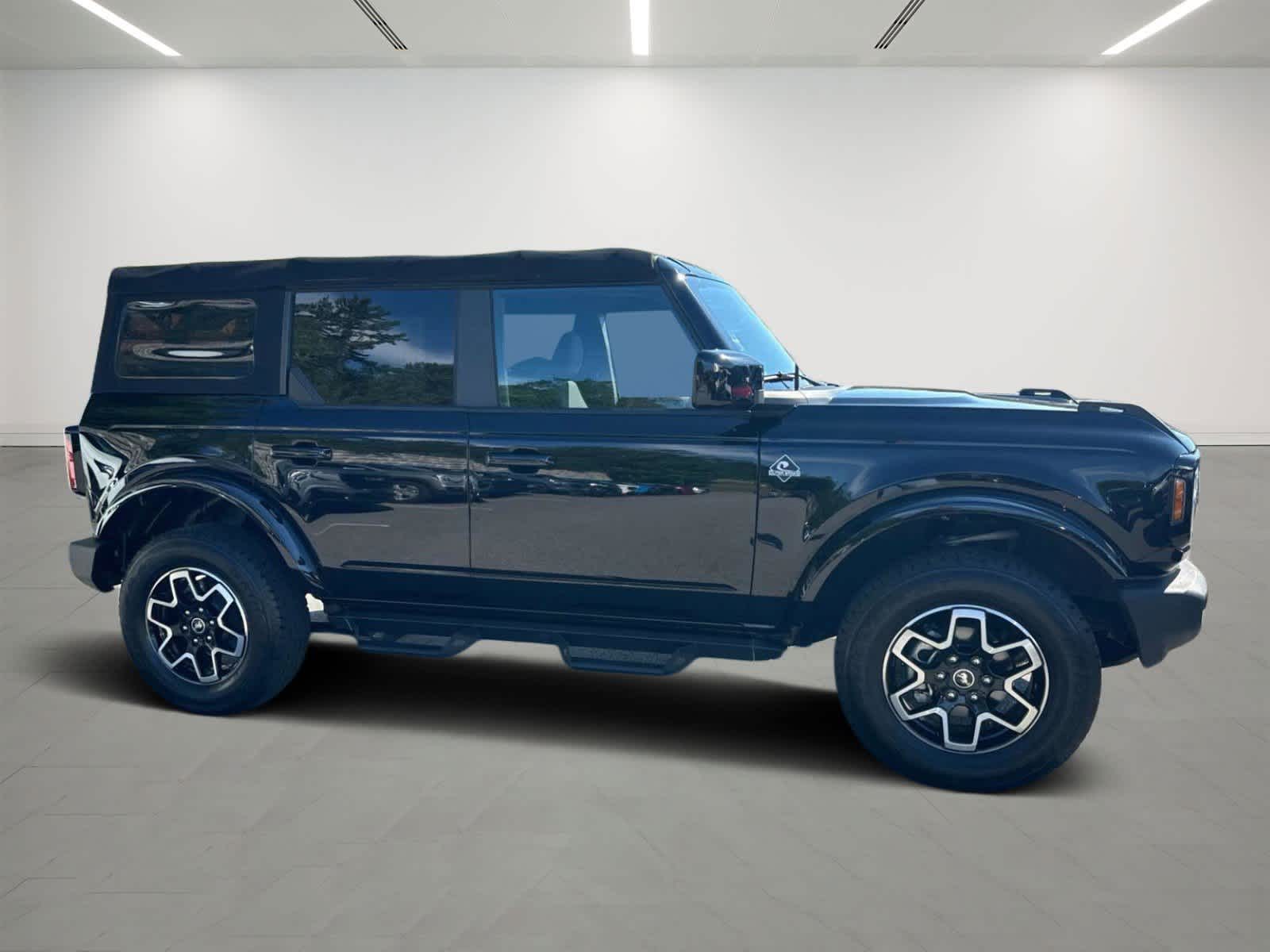 2022 Ford Bronco Outer Banks 5