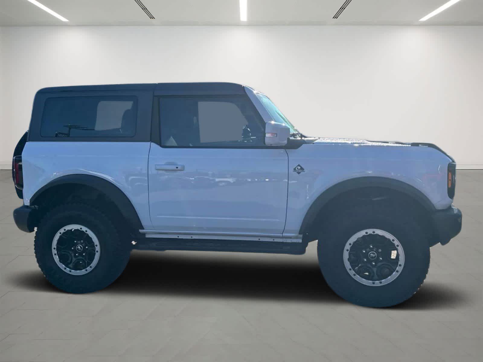 2022 Ford Bronco Outer Banks 5