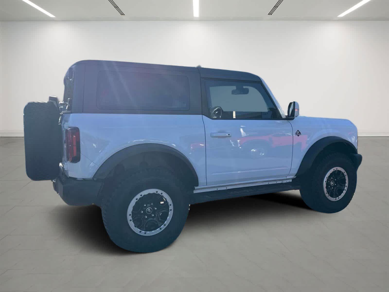 2022 Ford Bronco Outer Banks 4