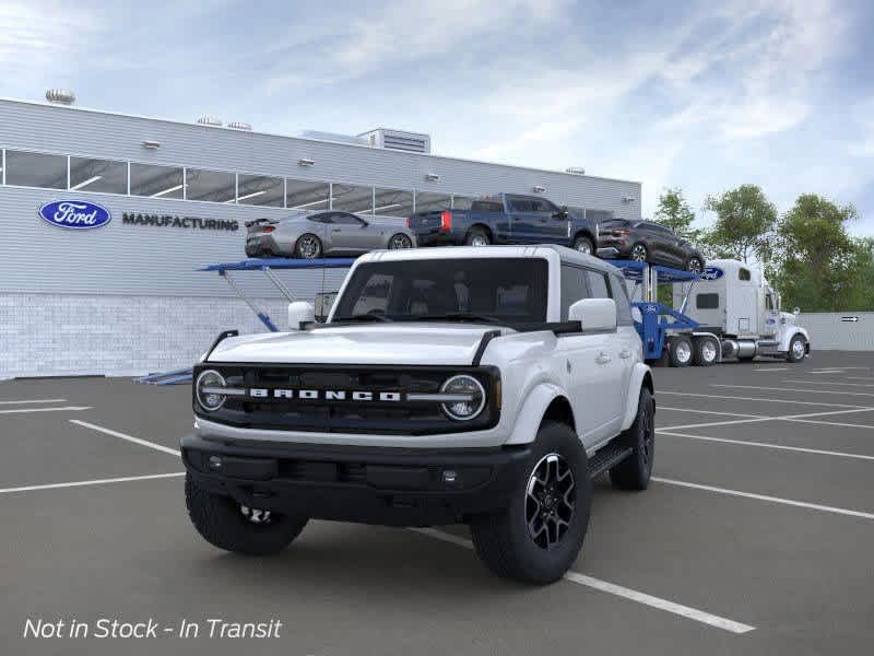 2024 Ford Bronco Outer Banks 2