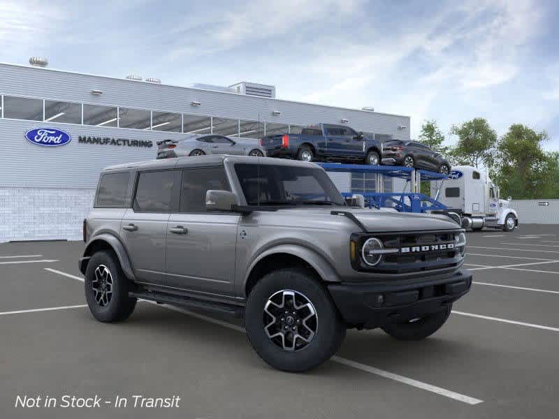 2024 Ford Bronco Outer Banks 7