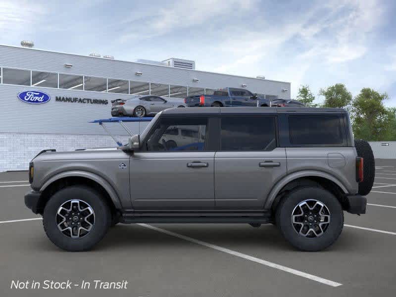 2024 Ford Bronco Outer Banks 3