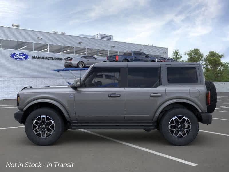 2024 Ford Bronco Outer Banks 3