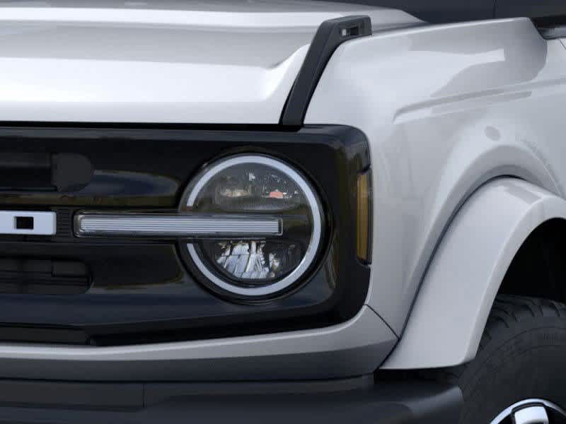 2024 Ford Bronco Outer Banks 19