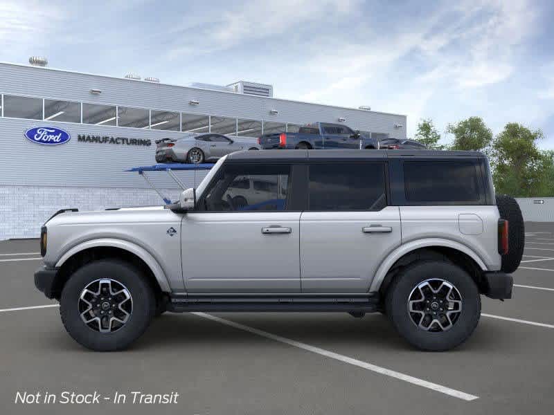 2024 Ford Bronco Outer Banks 3