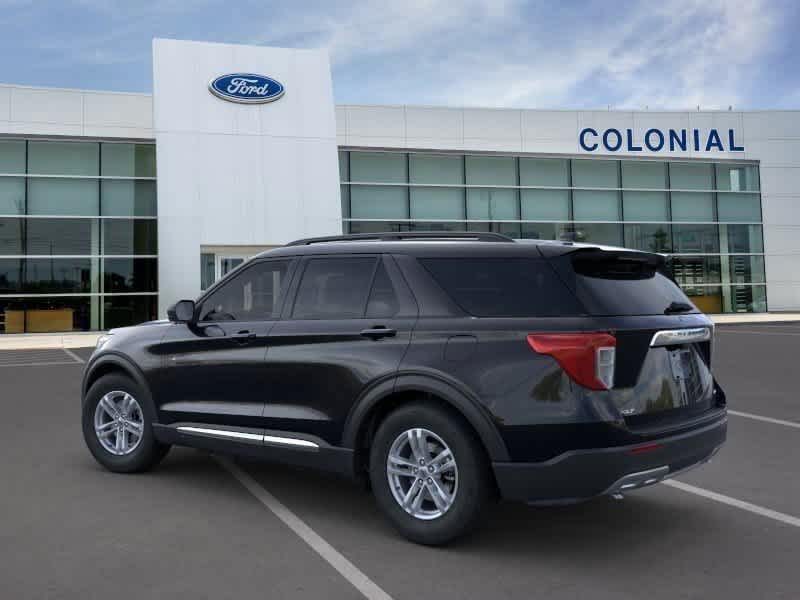 2024 Ford Explorer XLT 4