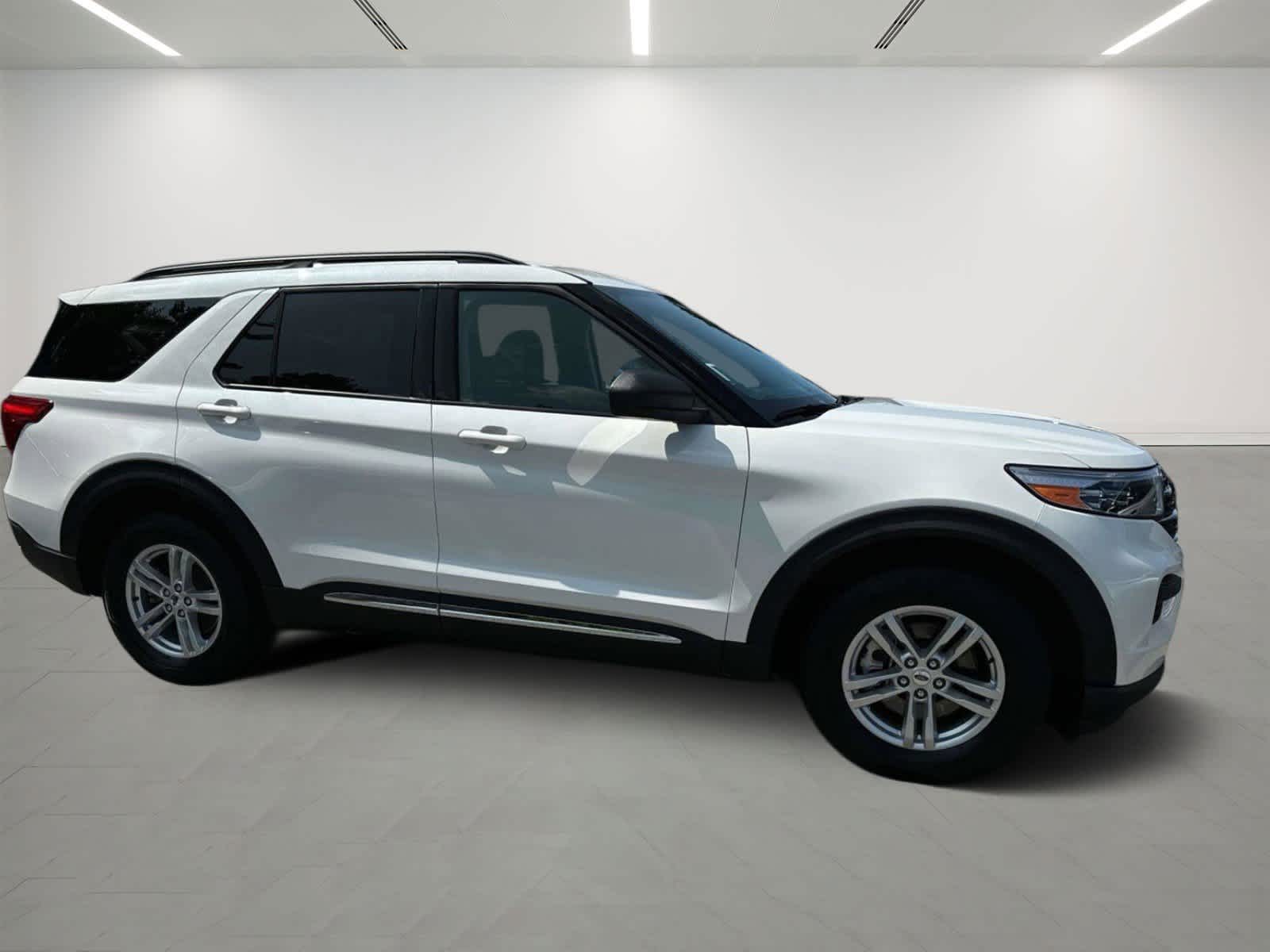 2023 Ford Explorer XLT 6