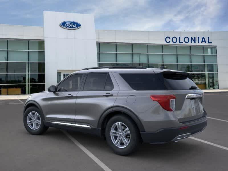 2024 Ford Explorer XLT 4