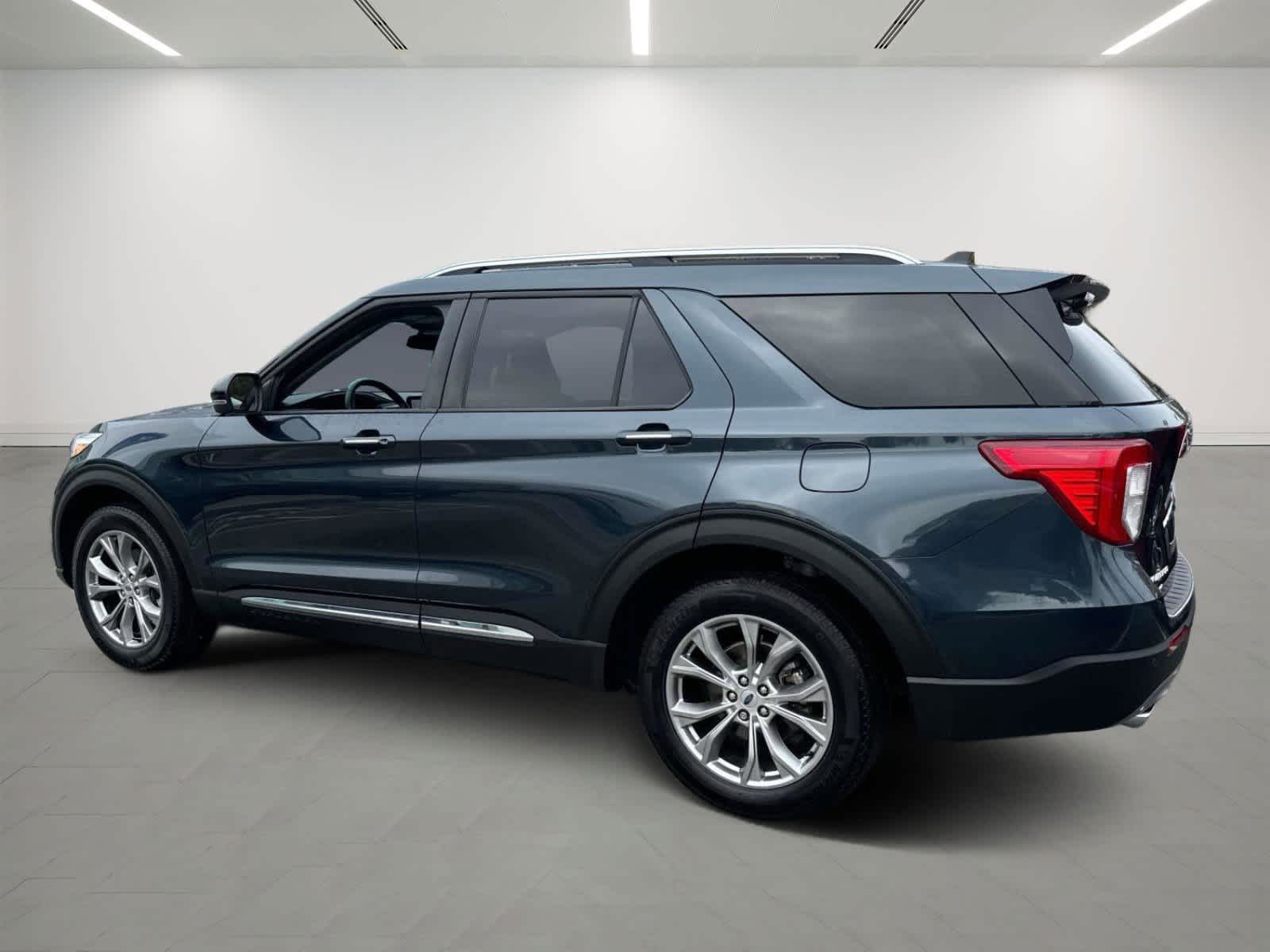 2023 Ford Explorer Limited 3