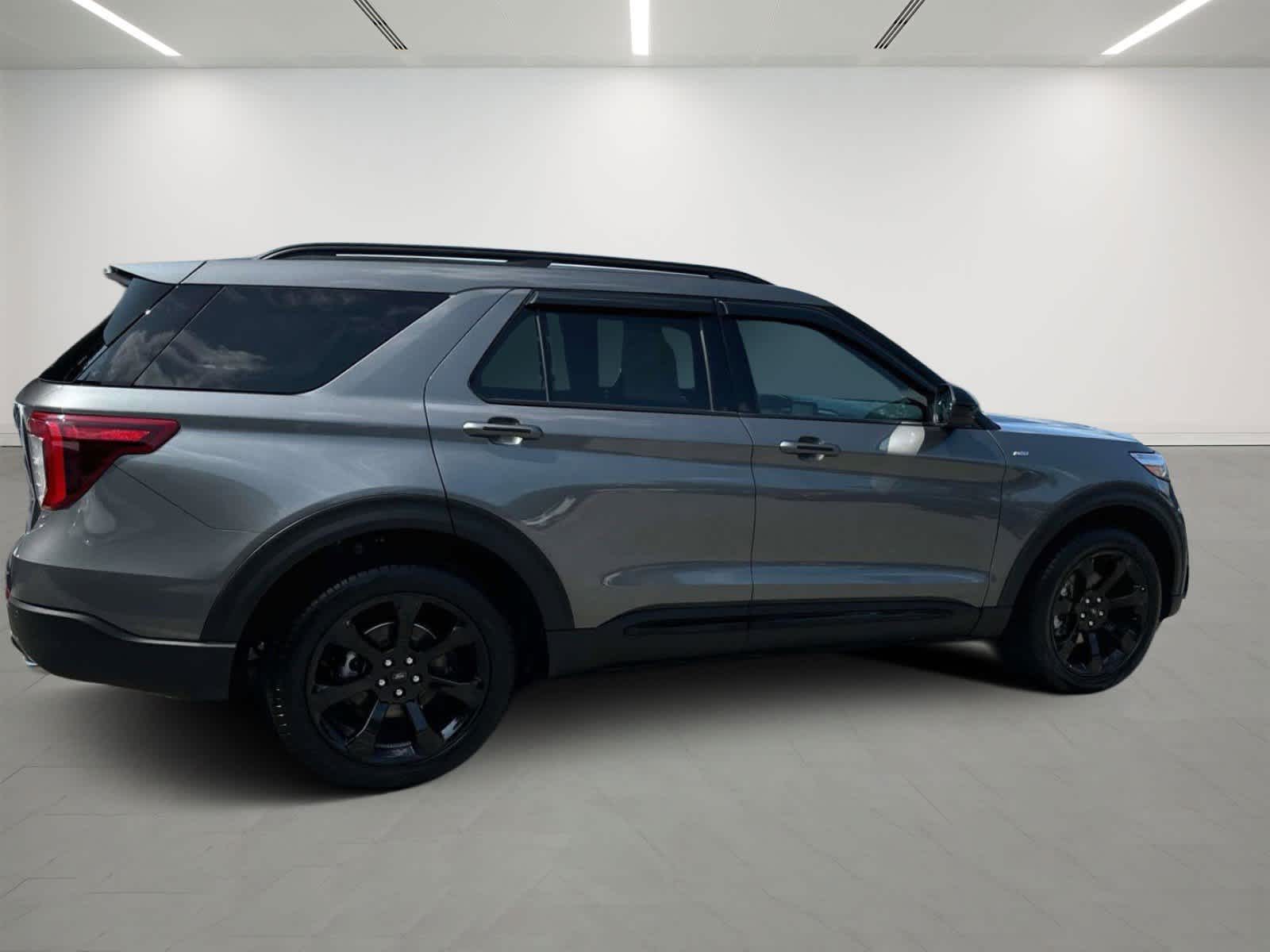 2023 Ford Explorer ST-Line 4