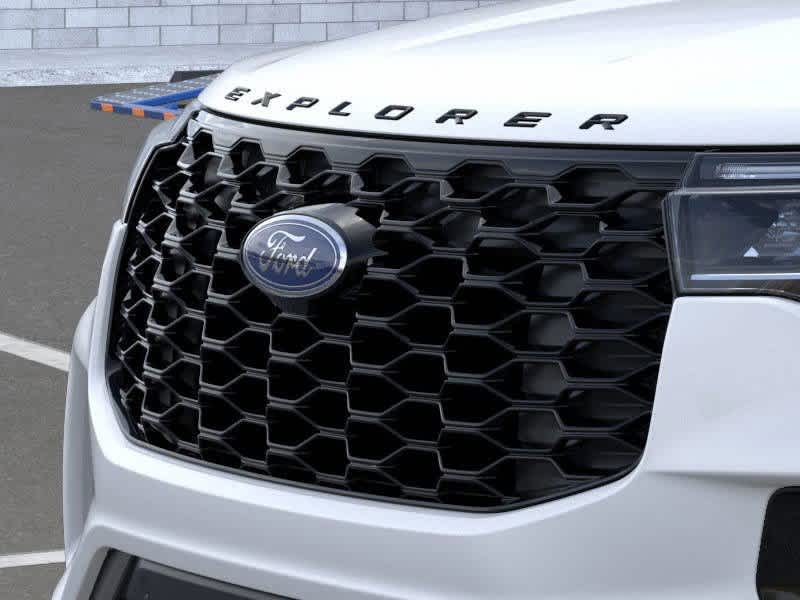 2025 Ford Explorer ST-Line 17