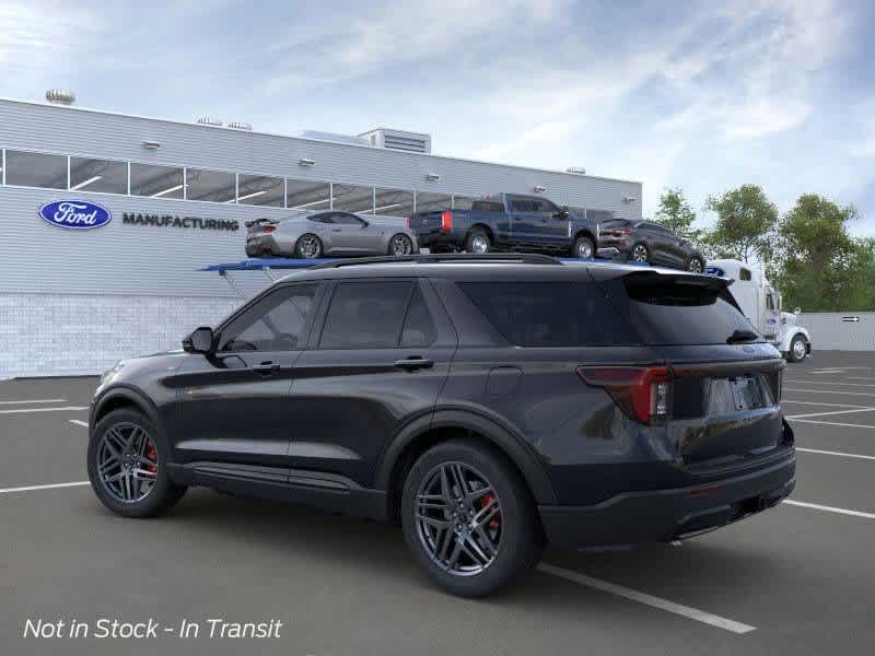 2025 Ford Explorer ST-Line 4