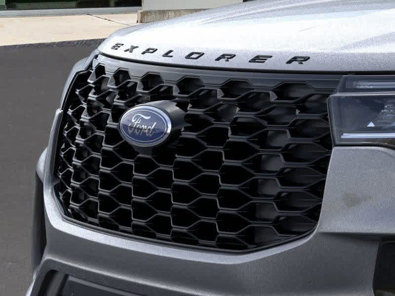 2025 Ford Explorer ST-Line 17