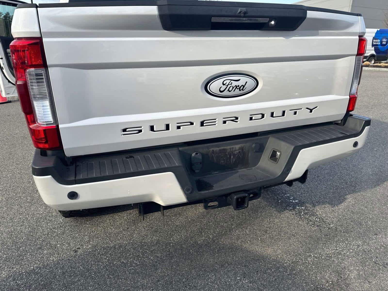 2019 Ford Super Duty F-250 SRW LARIAT 4WD Crew Cab 6.75 Box 11