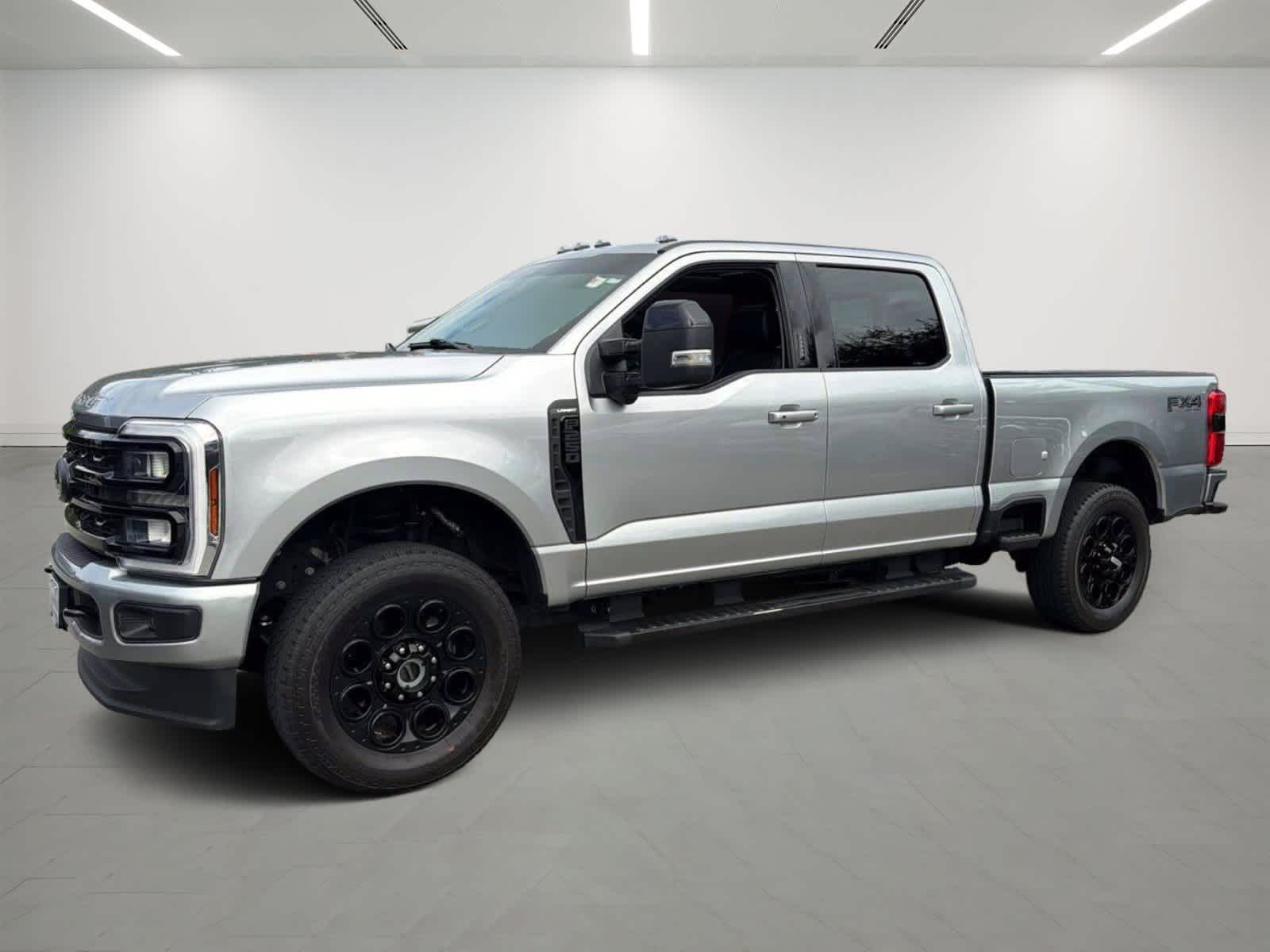  2024 Ford F-250 Super Duty Lariat Crew Cab 4WD   