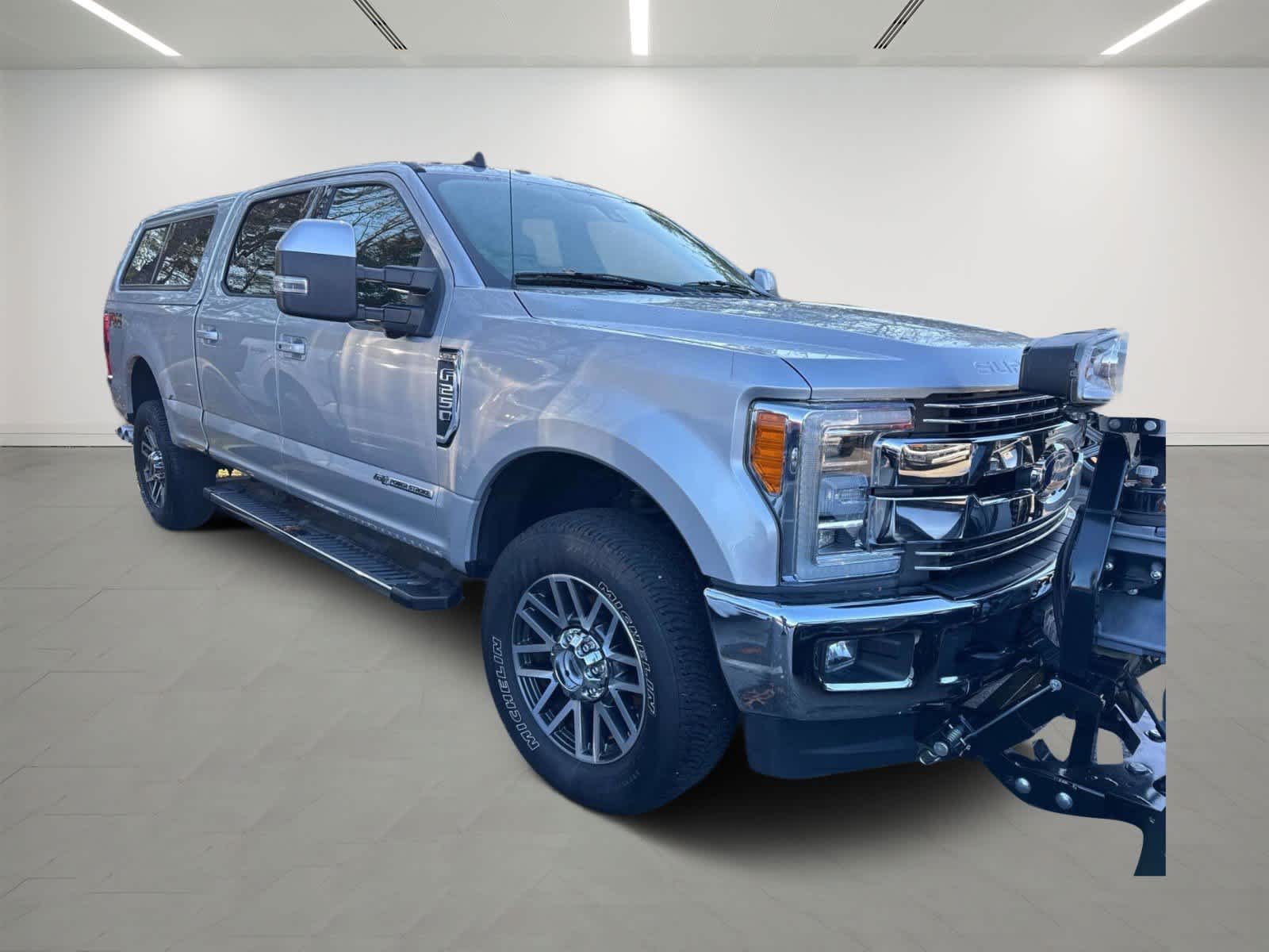 2019 Ford Super Duty F-250 SRW LARIAT 4WD Crew Cab 6.75 Box 3