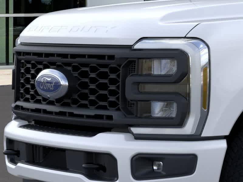 2024 Ford Super Duty F-250 SRW LARIAT 17