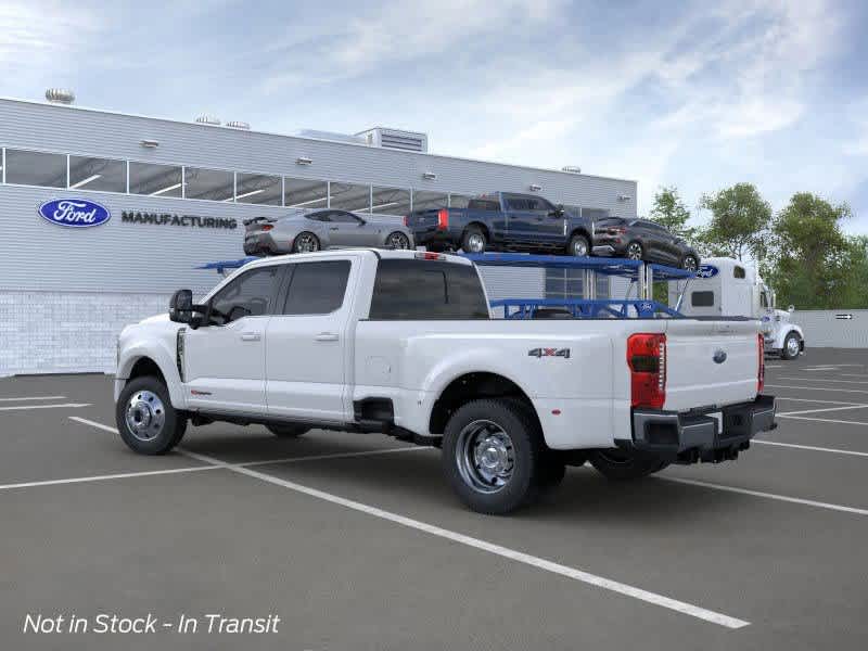 2024 Ford Super Duty F-450 DRW LARIAT 4WD Crew Cab 8 Box 4