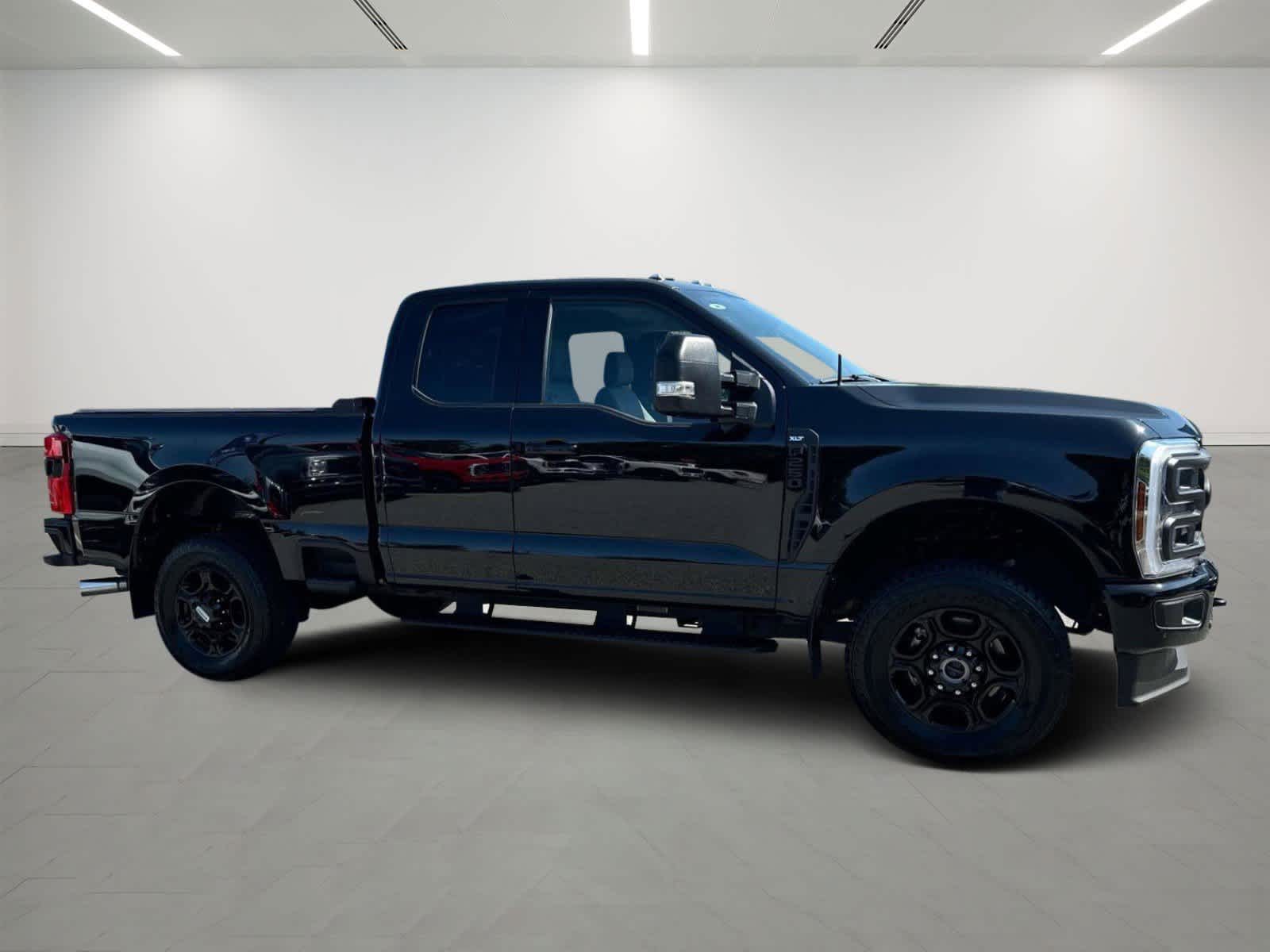 2024 Ford Super Duty F-250 SRW XLT 4WD SuperCab 6.75 Box 6