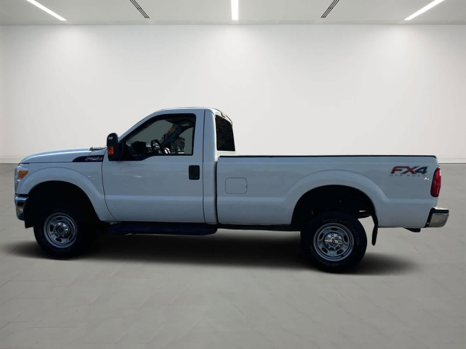 2014 Ford Super Duty F-250 SRW XL 4WD Reg Cab 137 2