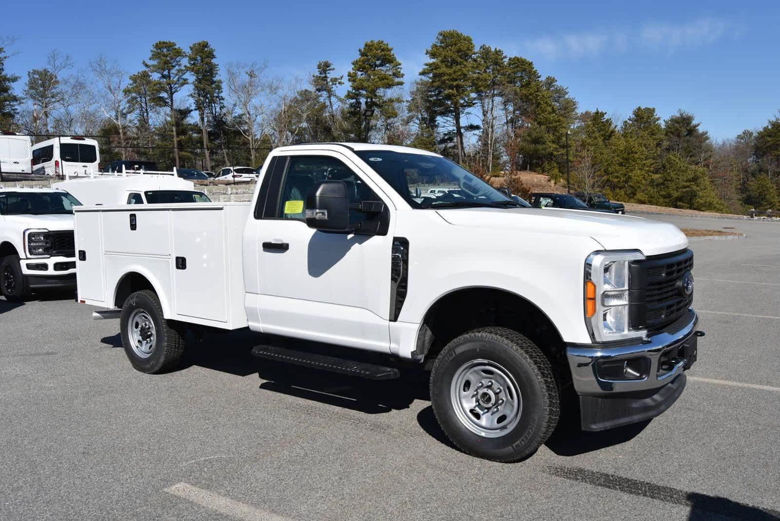 2023 Ford Super Duty F-250 SRW XL 4WD Reg Cab 8 Box 6