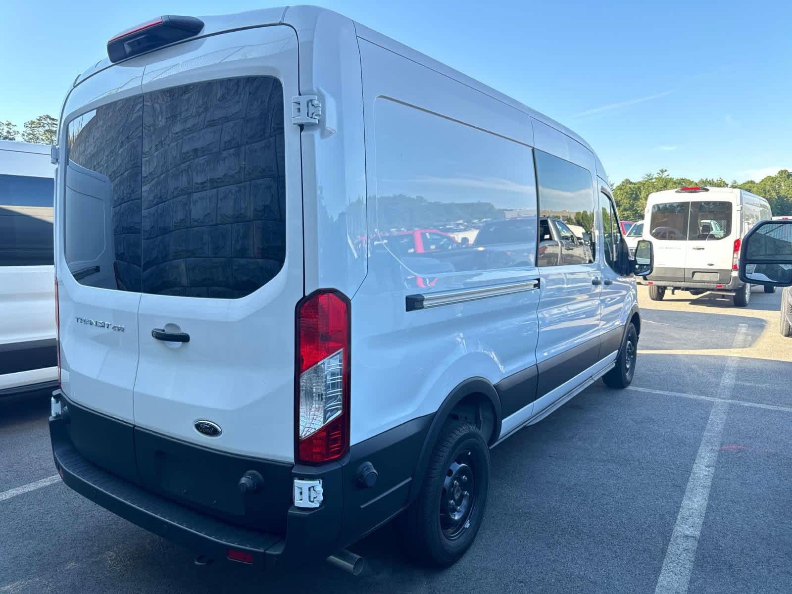 2024 Ford Transit T-250 3