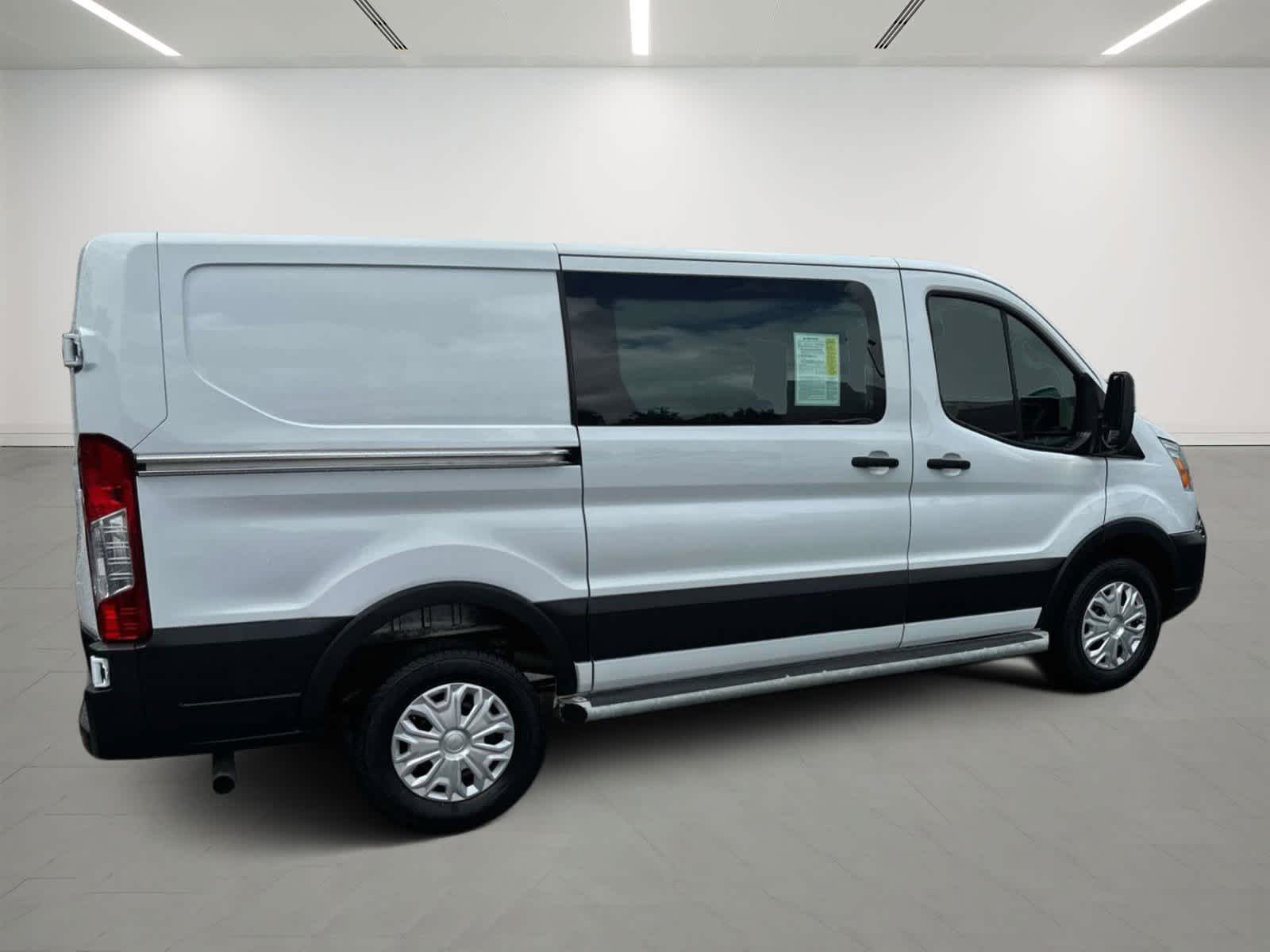 2022 Ford Transit  4