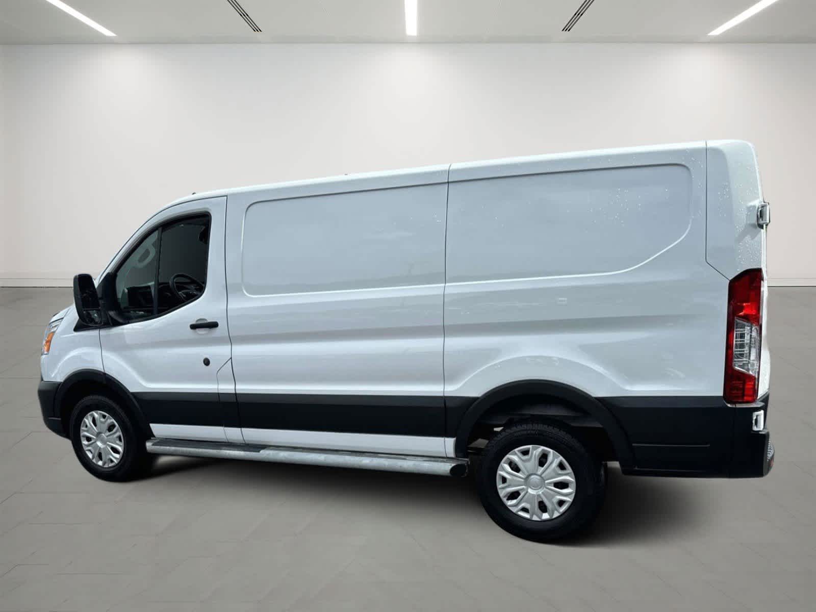 2022 Ford Transit  3