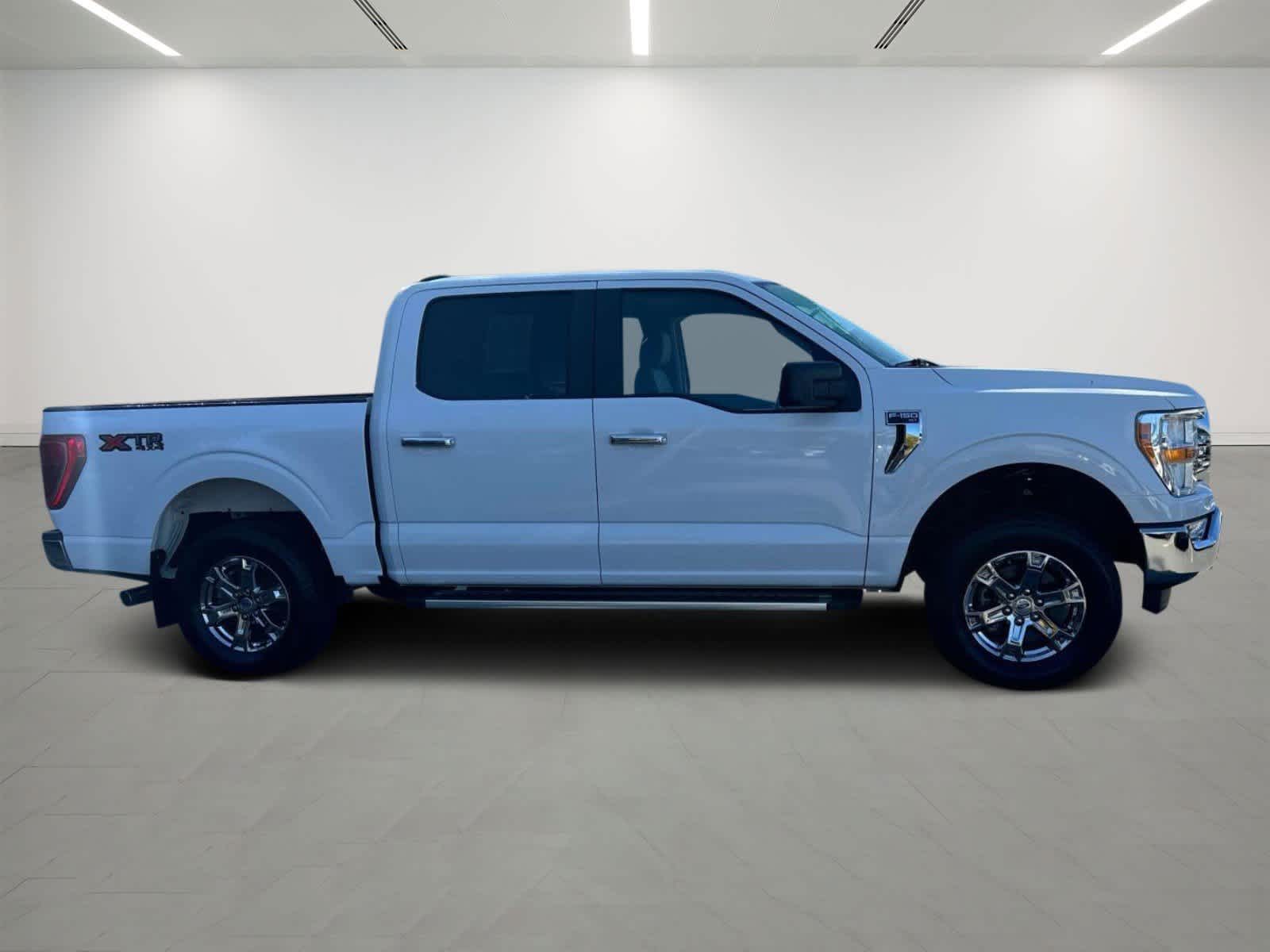 2022 Ford F-150 XLT 4WD SuperCrew 5.5 Box 6