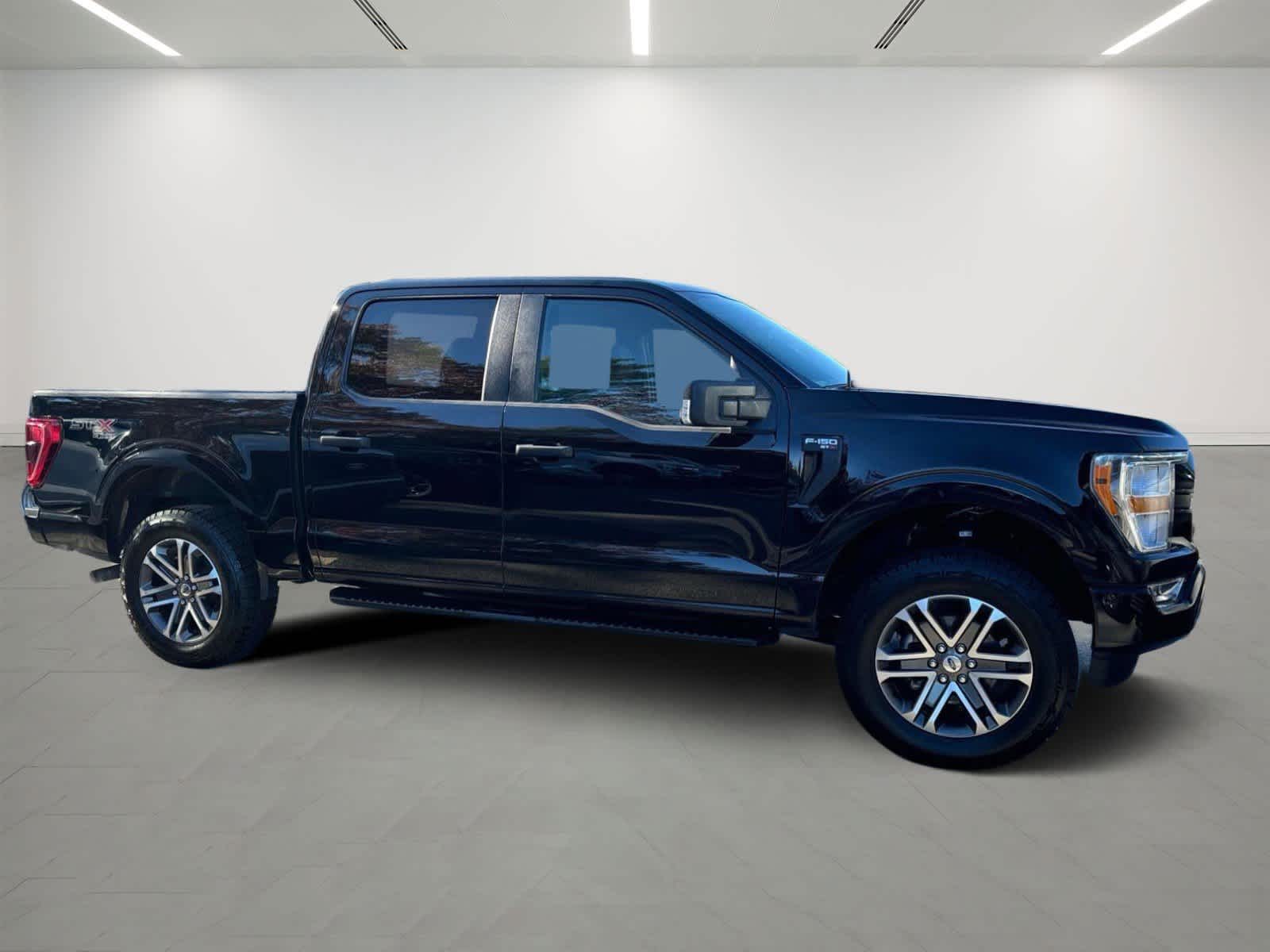 2022 Ford F-150 XL 4WD SuperCrew 5.5 Box 6